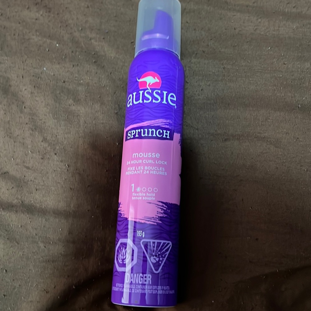 Aussie flexible hold hair mousse